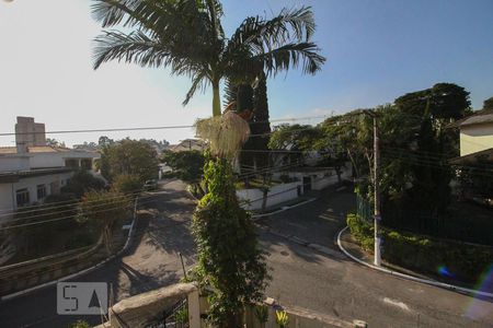 Casa à venda com 600m², 5 quartos e 5 vagasVista