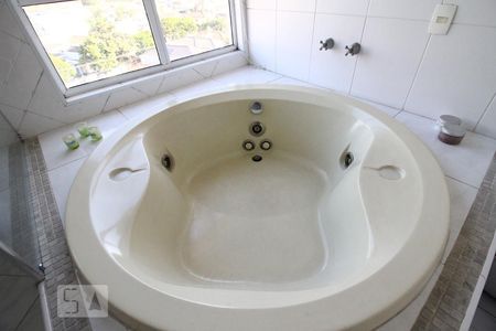 Casa à venda com 600m², 5 quartos e 5 vagasBanheiro da Suíte 3