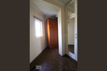 Casa à venda com 600m², 5 quartos e 5 vagasCloset 