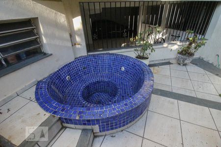 Casa à venda com 600m², 5 quartos e 5 vagasOfurô