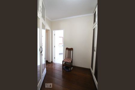 Casa à venda com 600m², 5 quartos e 5 vagasCloset da Suíte 5