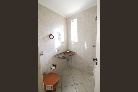 Casa à venda com 600m², 5 quartos e 5 vagasBanheiro Social