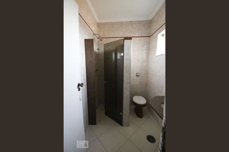 Casa à venda com 600m², 5 quartos e 5 vagasBanheiro da Suíte 2