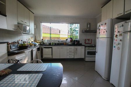 Casa à venda com 600m², 5 quartos e 5 vagasCozinha