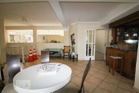 Casa à venda com 600m², 5 quartos e 5 vagasSalão de Festas