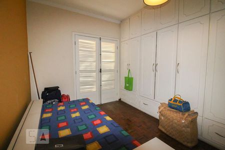 Casa à venda com 600m², 5 quartos e 5 vagasSuíte 3