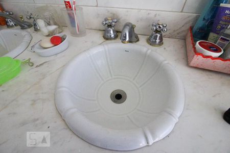 Casa à venda com 600m², 5 quartos e 5 vagasbanheiro da Suíte 5