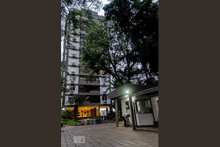 Apartamento para alugar com 256m², 4 quartos e 2 vagas Apartamento para alugar com 256m², 4 quartos e 2 vagasFachada