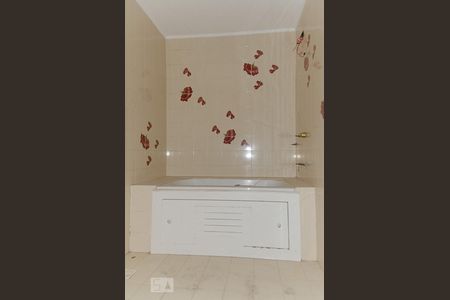 Apartamento para alugar com 256m², 4 quartos e 2 vagas Apartamento para alugar com 256m², 4 quartos e 2 vagasDetalhe do Banheiro da Suite