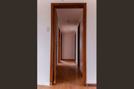 Corredor de apartamento à venda com 4 quartos, 256m² em Centro, Canoas