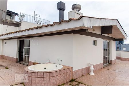 Apartamento para alugar com 256m², 4 quartos e 2 vagas Apartamento para alugar com 256m², 4 quartos e 2 vagasSacada