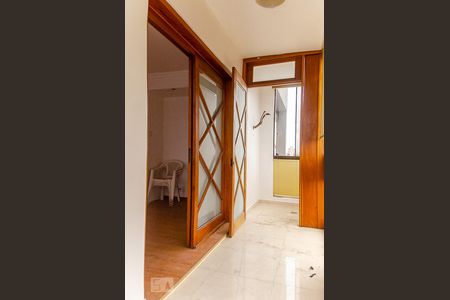 Apartamento para alugar com 256m², 4 quartos e 2 vagas Apartamento para alugar com 256m², 4 quartos e 2 vagasSuite Sacada