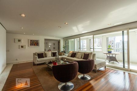 Sala de Apartamento com 4 quartos, 280m² Jardim Londrina