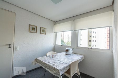 Apartamento à venda com 280m², 4 quartos e 3 vagasCopa