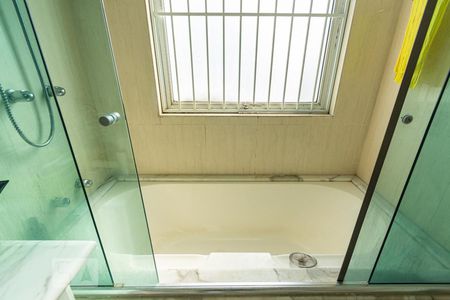 Apartamento à venda com 280m², 4 quartos e 3 vagasBanheiro 2