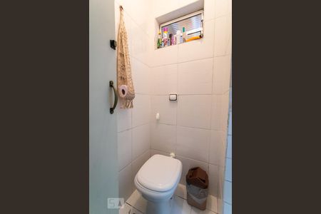 Casa à venda com 150m², 3 quartos e 1 vagaBanheiro 2