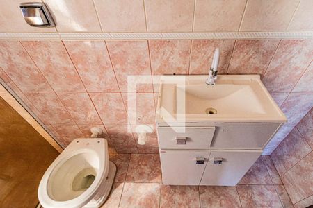 Casa à venda com 250m², 3 quartos e 6 vagas Casa à venda com 250m², 3 quartos e 6 vagasSuite - Banheiro