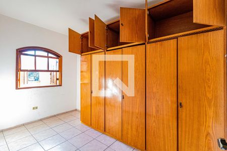 Casa à venda com 250m², 3 quartos e 6 vagas Casa à venda com 250m², 3 quartos e 6 vagasQuarto 02