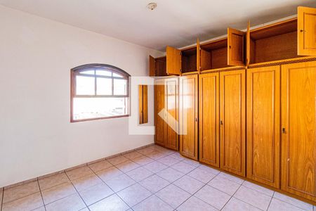 Suite de casa à venda com 3 quartos, 250m² em Ferreira, São Paulo