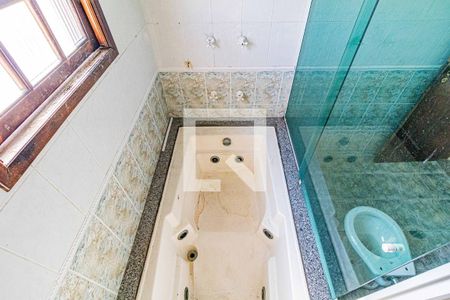 Casa à venda com 250m², 3 quartos e 6 vagas Casa à venda com 250m², 3 quartos e 6 vagasBanheiro social