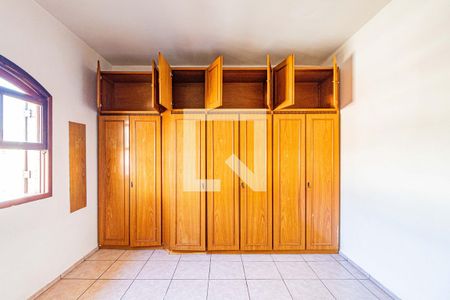 Suite de casa à venda com 3 quartos, 250m² em Ferreira, São Paulo