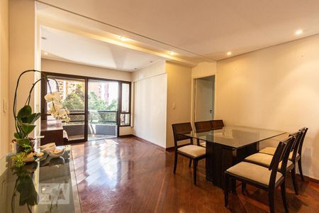 Apartamento à venda com 72m², 3 quartos e 1 vaga Apartamento à venda com 72m², 3 quartos e 1 vagaSala