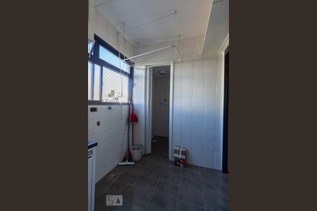 Apartamento à venda com 72m², 3 quartos e 1 vaga Apartamento à venda com 72m², 3 quartos e 1 vagaLavanderia