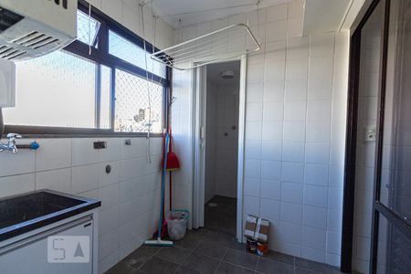 Apartamento à venda com 72m², 3 quartos e 1 vaga Apartamento à venda com 72m², 3 quartos e 1 vagaLavanderia