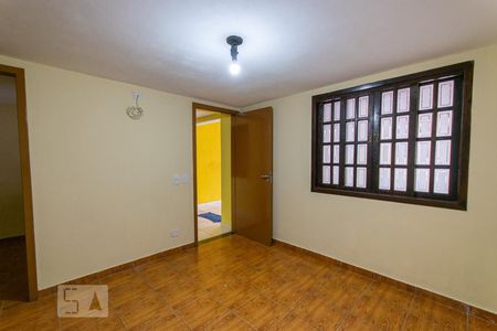 Sala de casa para alugar com 4 quartos, 104m² em Uberaba, Curitiba