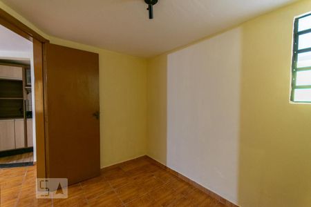 Quarto 1 de casa para alugar com 4 quartos, 104m² em Uberaba, Curitiba