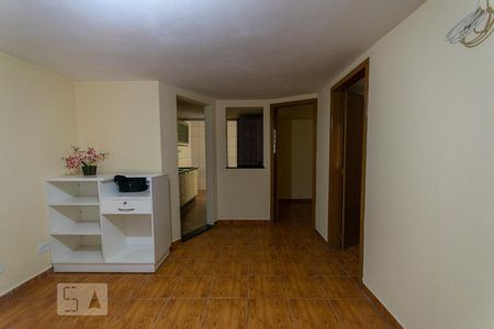 Sala de casa para alugar com 4 quartos, 104m² em Uberaba, Curitiba