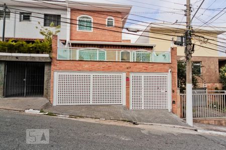 Casa à venda com 240m², 3 quartos e 3 vagasFachada
