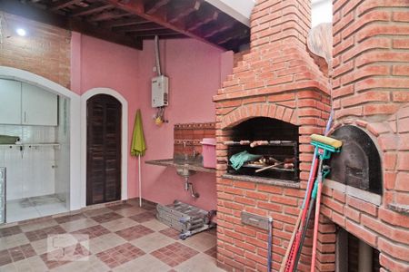 Casa à venda com 240m², 3 quartos e 3 vagas Casa à venda com 240m², 3 quartos e 3 vagasÁrea de lazer