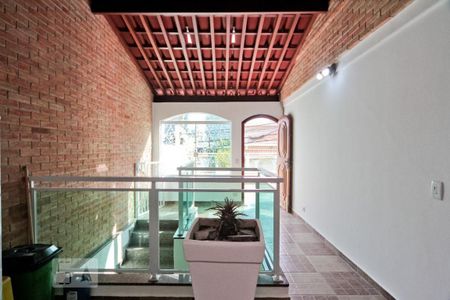 Casa à venda com 240m², 3 quartos e 3 vagas Casa à venda com 240m², 3 quartos e 3 vagasÁrea Externa