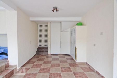 Casa à venda com 240m², 3 quartos e 3 vagas Casa à venda com 240m², 3 quartos e 3 vagasGaragem