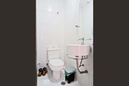 Casa à venda com 240m², 3 quartos e 3 vagasBanheiro de Serviço