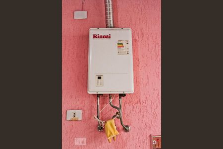 Casa à venda com 240m², 3 quartos e 3 vagas Casa à venda com 240m², 3 quartos e 3 vagasÁrea de Serviço