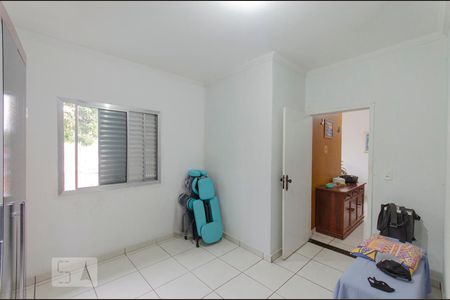 Casa à venda com 227m², 5 quartos e 5 vagasQuarto 2