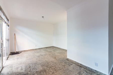 Casa à venda com 320m², 3 quartos e 4 vagas Casa à venda com 320m², 3 quartos e 4 vagasSala de Jantar