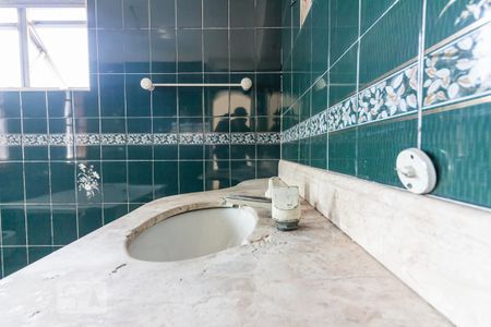 Casa à venda com 320m², 3 quartos e 4 vagas Casa à venda com 320m², 3 quartos e 4 vagasBanheiro da Suíte Master