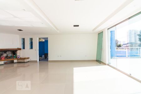 Sala de casa à venda com 3 quartos, 320m² em Vila Campesina, Osasco