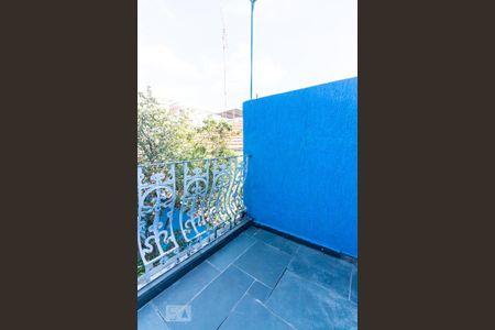 Casa à venda com 320m², 3 quartos e 4 vagas Casa à venda com 320m², 3 quartos e 4 vagasVaranda da Suíte Master