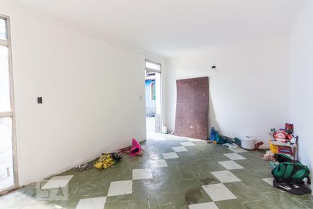 Casa à venda com 320m², 3 quartos e 4 vagas Casa à venda com 320m², 3 quartos e 4 vagasComodo 5