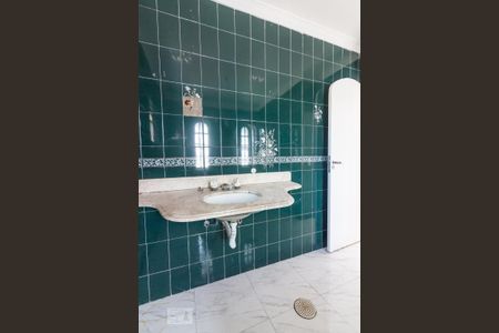 Casa à venda com 320m², 3 quartos e 4 vagas Casa à venda com 320m², 3 quartos e 4 vagasBanheiro da Suíte Master