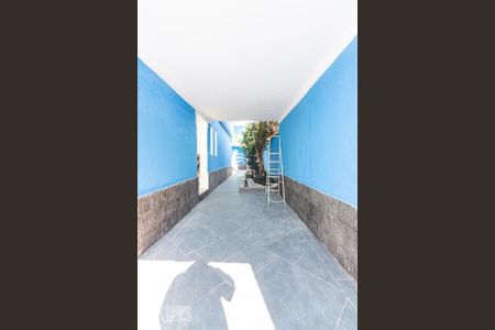 Casa à venda com 320m², 3 quartos e 4 vagas Casa à venda com 320m², 3 quartos e 4 vagasHall