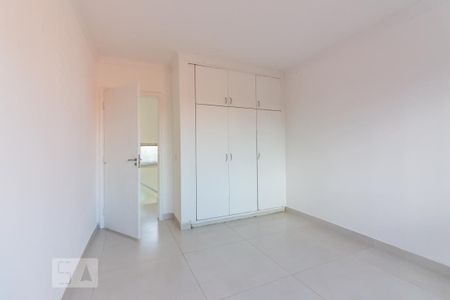 Casa à venda com 320m², 3 quartos e 4 vagas Casa à venda com 320m², 3 quartos e 4 vagasSuíte 2