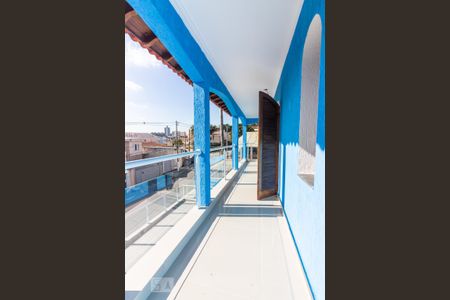 Casa à venda com 320m², 3 quartos e 4 vagas Casa à venda com 320m², 3 quartos e 4 vagasVaranda da Suíte Master