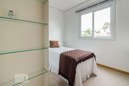 Dormitório1 de apartamento à venda com 3 quartos, 93m² em Cristal, Porto Alegre
