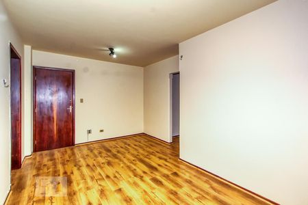 Sala de apartamento para alugar com 1 quarto, 45m² em Cristo Rei, Curitiba