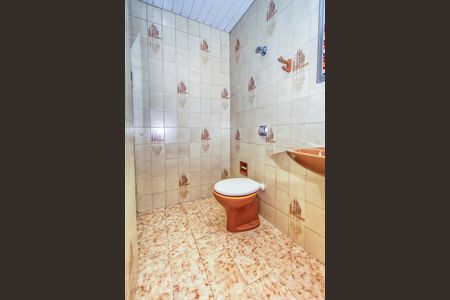 Banheiro de apartamento para alugar com 1 quarto, 45m² em Cristo Rei, Curitiba